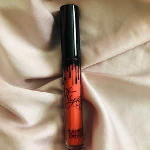 Kylie Jenner liquid lipstick 💄